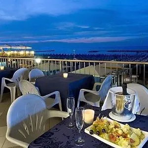 Caravelle 4* Cattolica