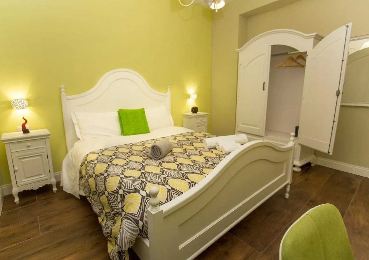 ** Guest house Chiaia 205 Hotel Naples Italy