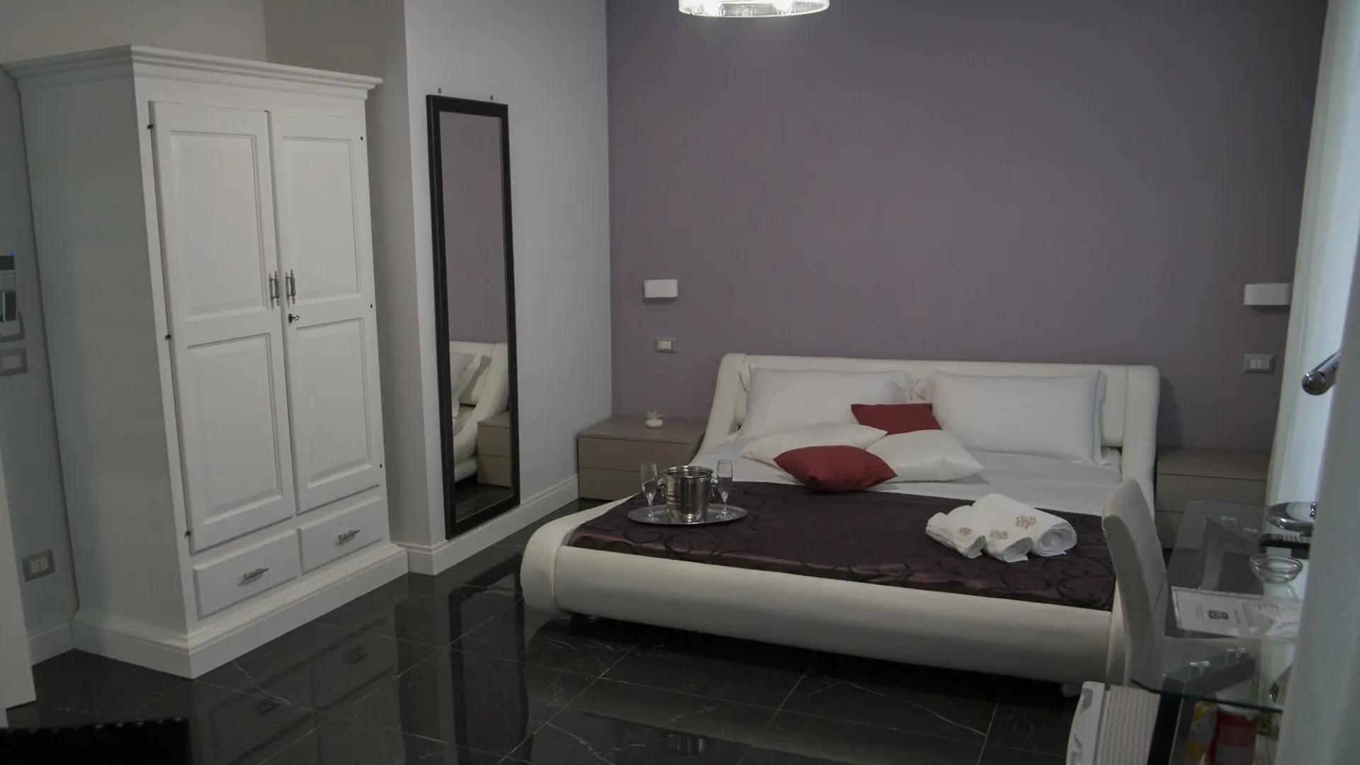 Chiaia 205 Hotel Naples
